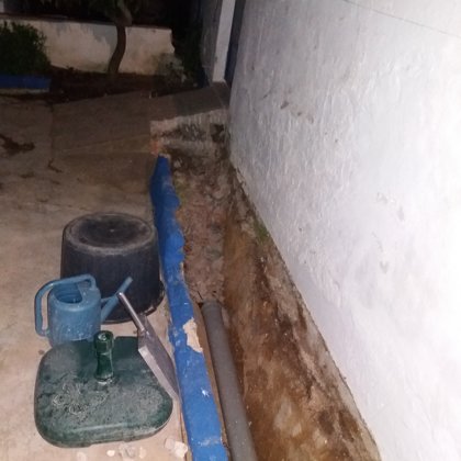 Canalizações, reparações de paredes, pinturas de interior